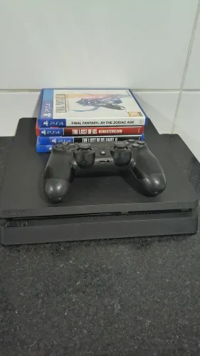 Playstation 4 Slim - 1 TB + 4 jogos
