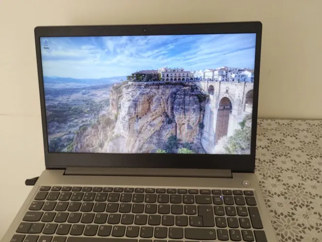 Notebook Lenovo idealpad i5 