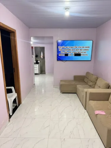 Alugo casa- Fazendinha
