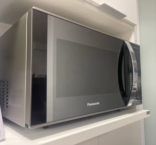 Microondas Panasonic 27 L