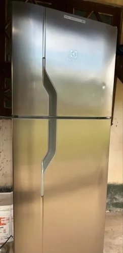 Geladeira electrolux