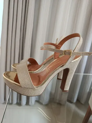 sandália