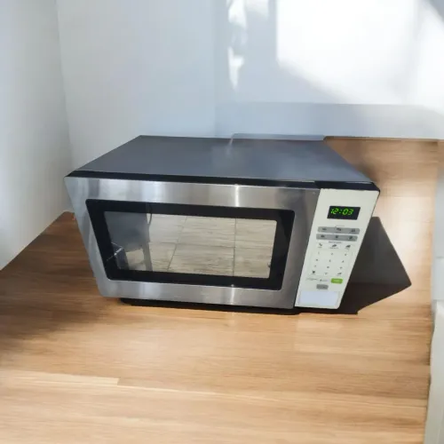 Microondas 31L funcionando perfeitamente.