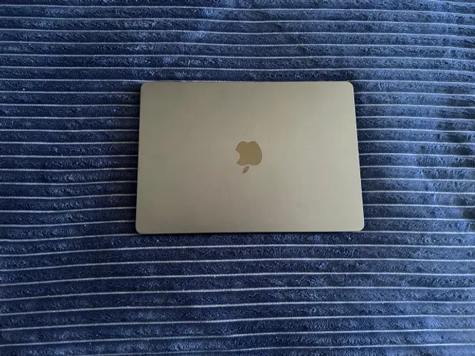 MacBook