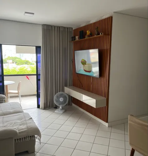 Excelente apartamento no Costa Azul