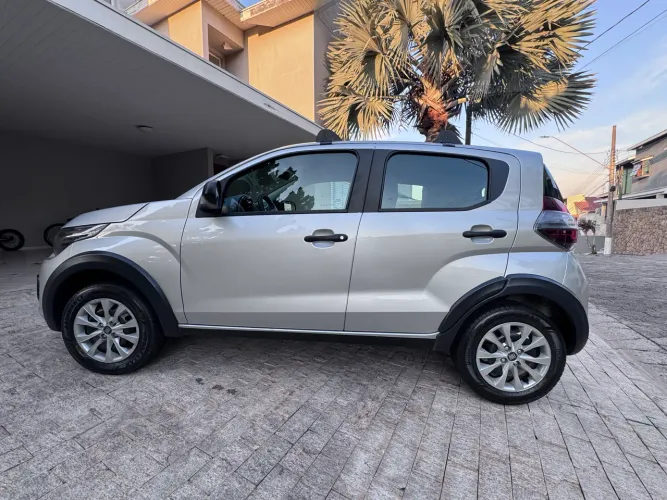 Fiat Mobi Like 1.0 Fire Flex 5P. 2024