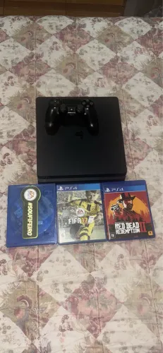 PS4 slim