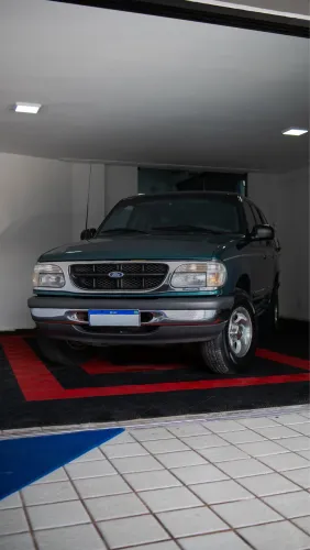 Ford Explorer XLT 4X4 4.0 V6 1997