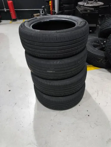 4 pneus MOMO 215/60/16