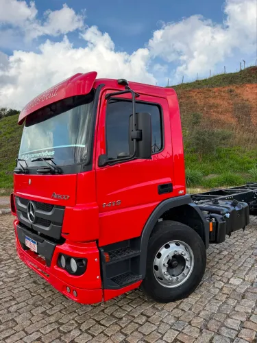 Caminhão toco 1419 no chassis 