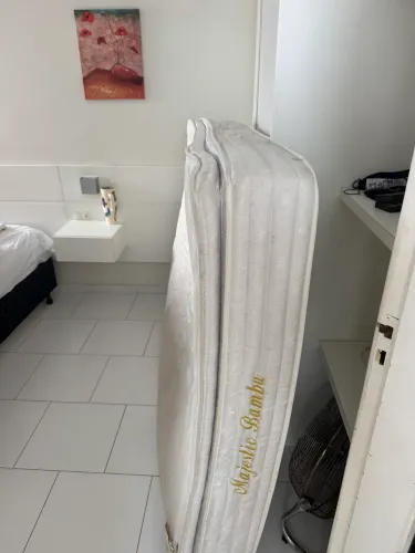 Cama casal tamanho padrão