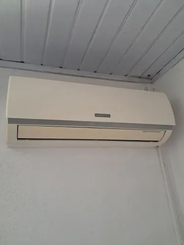AR CONDICIONADO 12.000 BTU Agratto