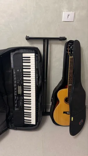 Desapego novo Violão eletroacústico + teclado com acessórios
