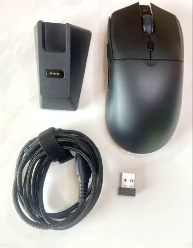 Ajazz AJ139 V2 - Leve, Sensor preciso, RGB