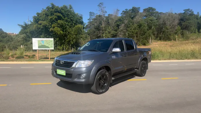 Toyota Hilux CD SRV D4-d 4X4 3.0 TDI Diesel AUT 2012