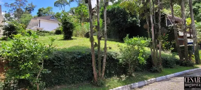 Condomínio fechado. Terreno com 562 m², em Vargem Grande - Rio de Janeiro - RJ