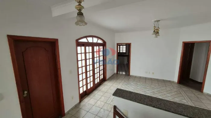 Casa - Comercial à venda, 4 quartos, 3 suítes, 4 vagas, Centro - Indaiatuba/SP
