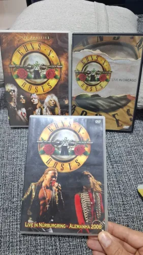 Kit 3 DVDs GUNS N ROSES - LIVE IN CHIGAGO, LIVE RARITIES, LIVE IN NÜRBURGRING