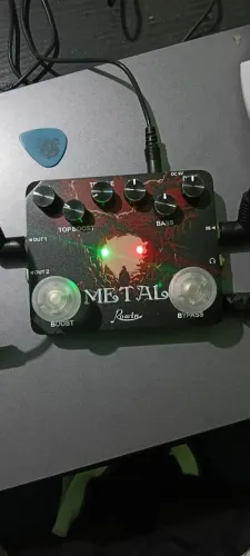 Pedal distorção rowin