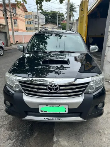 Toyota Hilux SW4 SRV D4-d 4X4 3.0 TDI Dies. AUT 2015