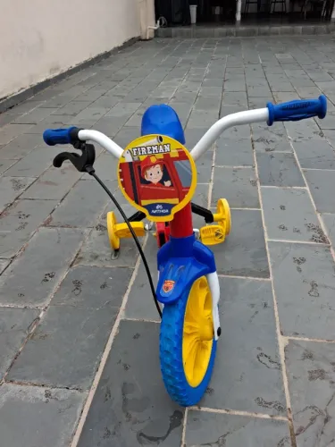Bicicleta infantil Nathor Fireman aro 12 freio tambor