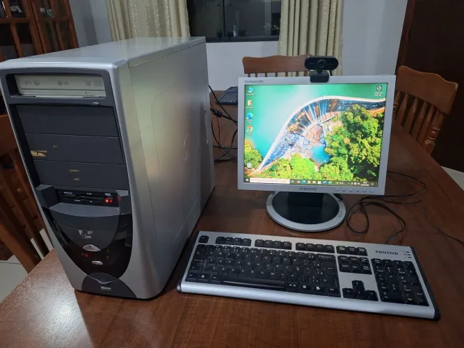 Computador completo - R$ 400,00 à vista ou até 3 x cartão 180,00