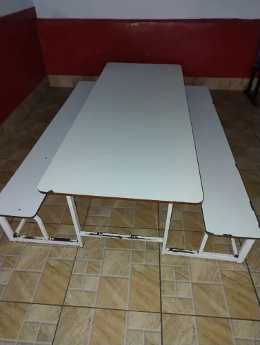 Mesa para lanche de crianças 