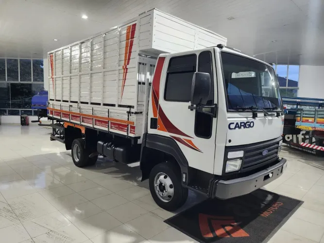 CARGO 814 1998 BOIADEIRO 