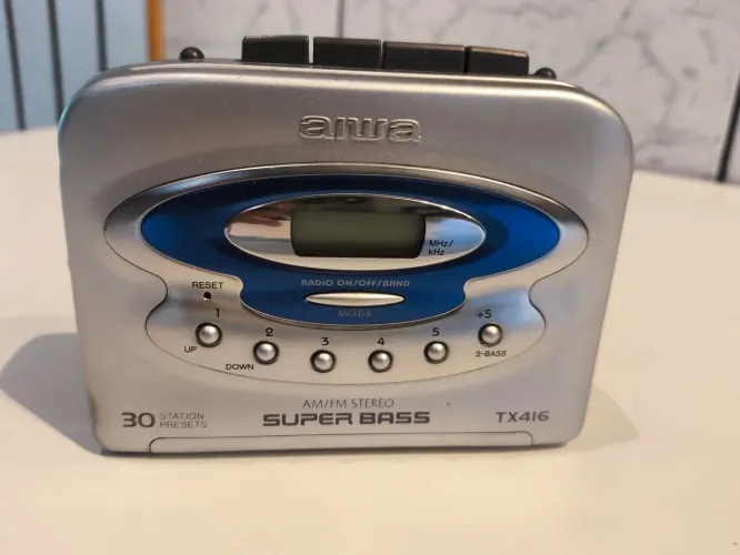 Walkman Aiwa TX416 Super Bass - Rádio OK (Ler Descrição)