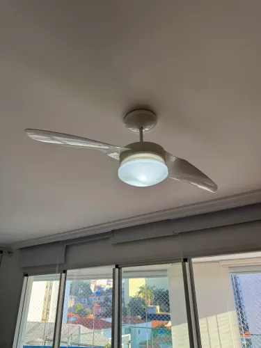 Ventilador de Teto 2 Pás 110,5 cm Branco Aliseu com controle remoto