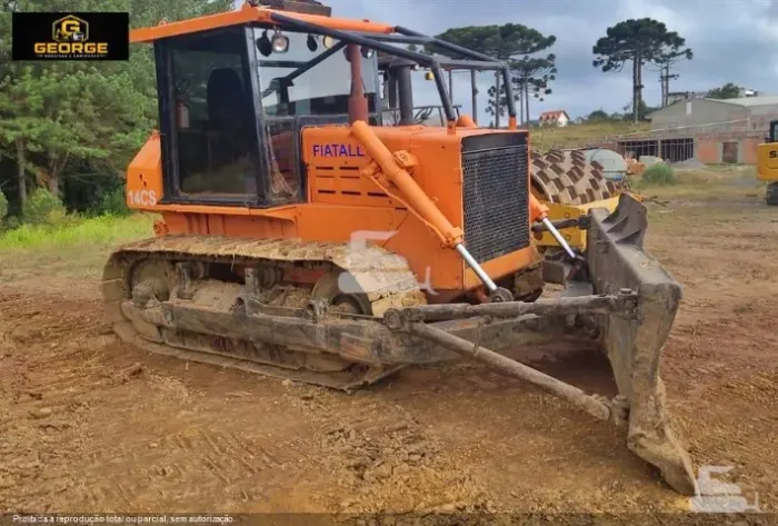 Trator de Esteira Fiatallis 14CS - Com ar condicionado