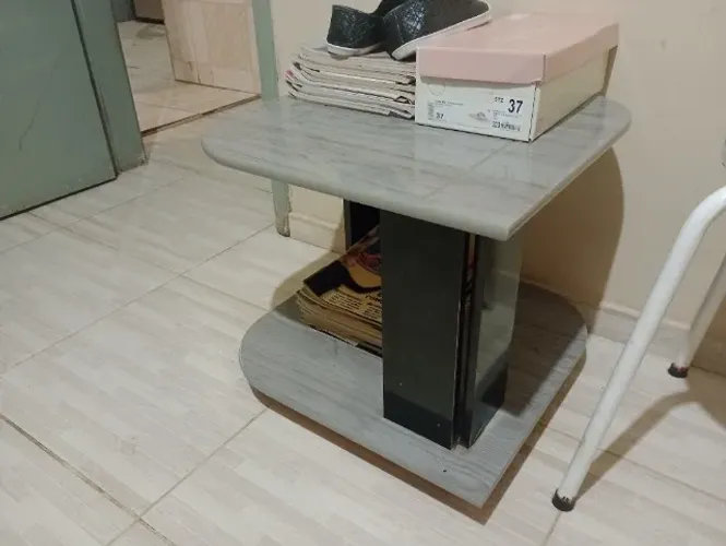 Mesinha de cabeceira 