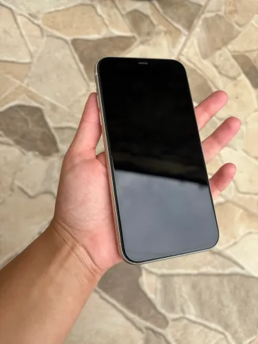 iPhone 11 bateria recém trocada 