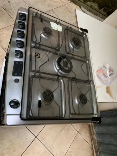Fogão usado 6 bocas, funcionando, menos o forno 