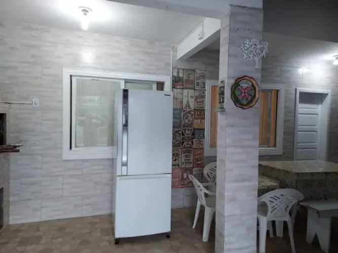 CASA DE ALUGUEL EM BC COM GARAGEM