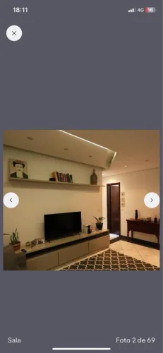 Rack planejado em mdf laca cinza + prateleira