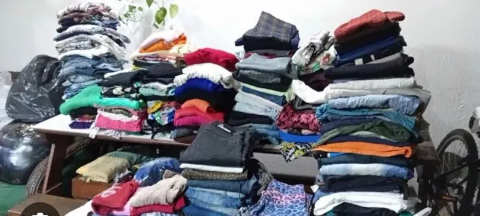 Lote de roupas 