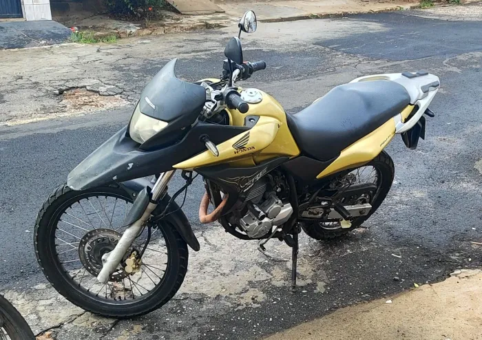 Vendo ou troco Xre 300