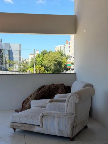 Chaise Usado
