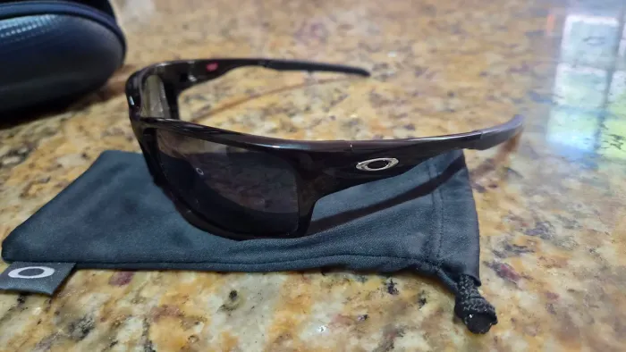 Oakley Canteen
