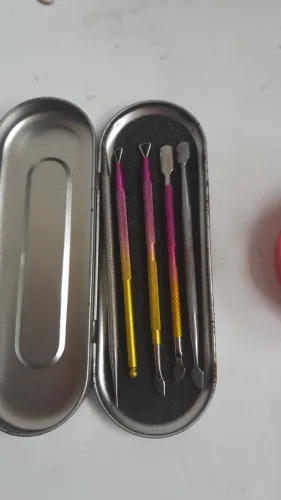 Espátulas pra manicure. 
