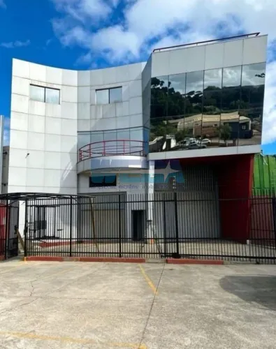 Galpão_Barracão_Logistica para alugar por R$ 18900.00, 2300.00 m2 - UBERABA - CURITIBA/PR