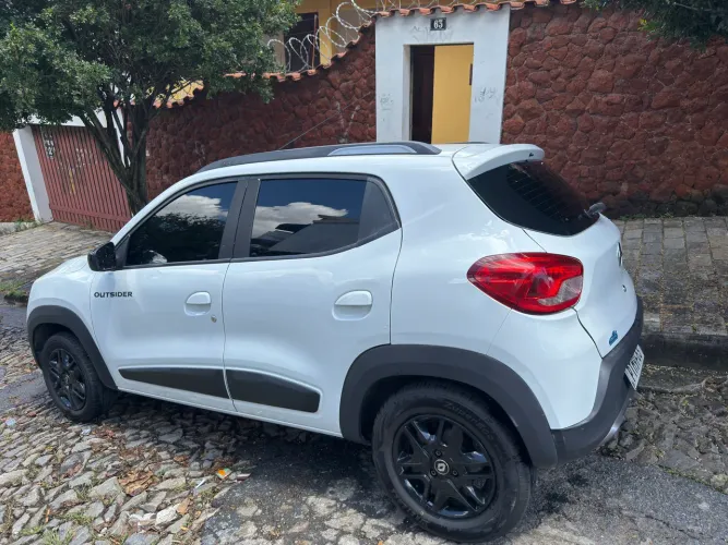 Renault Kwid Outsider 1.0 Flex 12V 5P Mec. 2020