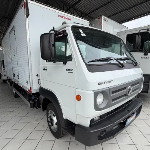 Volkswagen VW 8.160 2018 Baú 5,50m Extra Muito Novo