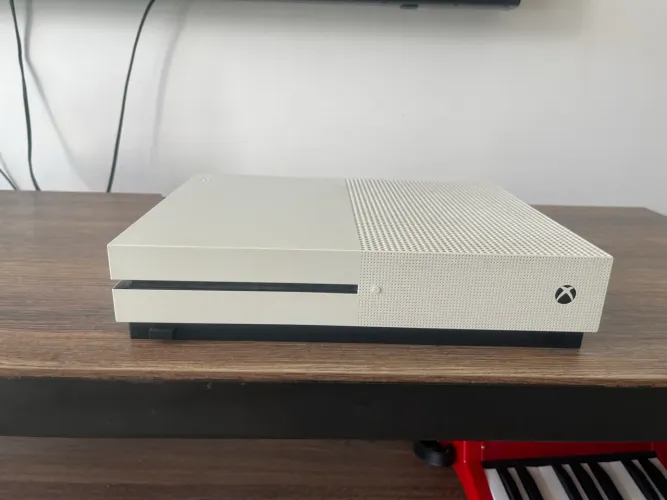 Vendo ou troco X box  BARATO ACEITO OFERTA 