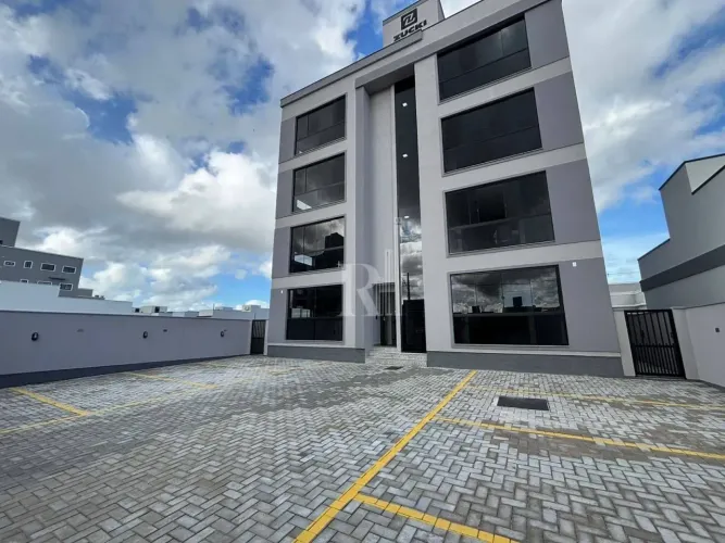 Apartamento para venda com 02 dormitórios sendo uma suíte, vaga de garagem, localização pr
