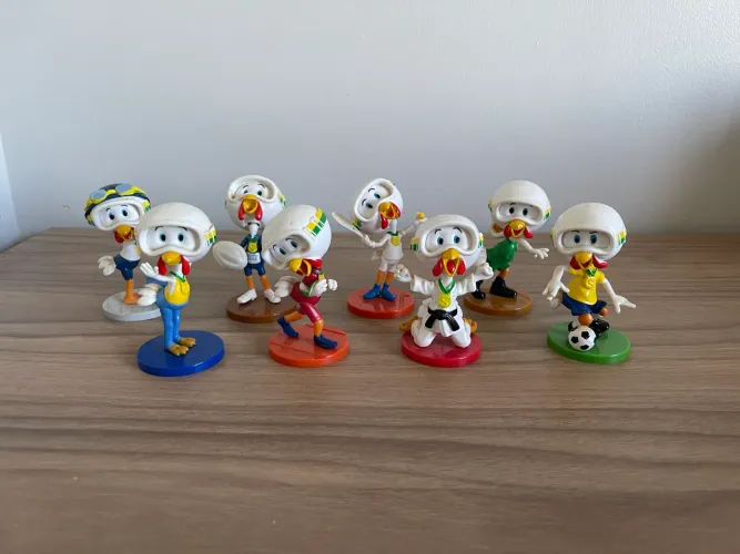 Boneco Lek Trek Sadia
