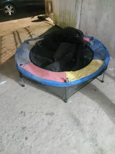 Vendo pula pula completo as barras laterais dele estao aqui 
