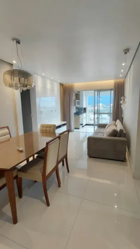 Condomínio Coral Gables 117m² c/ 4 Quartos sendo 1 Suíte Semi Mobiliado