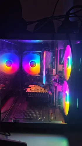 Pc gamer Ryzen 5 4500 e RX 6500 XT